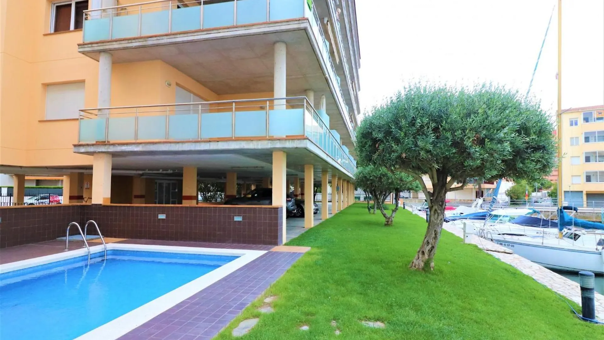 Apartment With Scenic View 로지즈